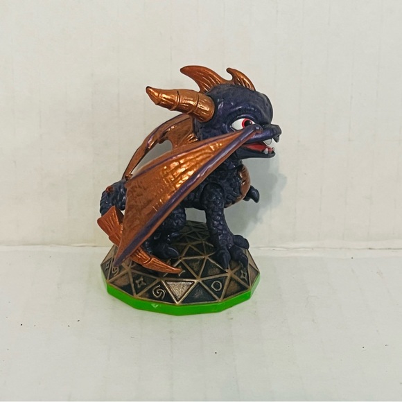 Skylanders Spyros Adventure Spyro Dragon Series 1 Figure - Picture 2 of 5